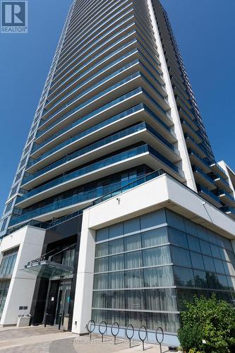 2304 - 3600 Highway 7, Vaughan, ON - Outdoor