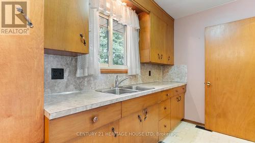 60 Forsythe Avenue, Brantford, ON - Indoor Photo Showing Kitchen With Double Sink