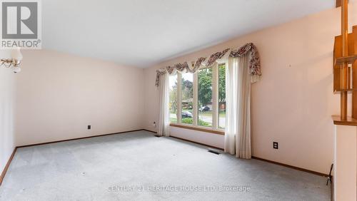 60 Forsythe Avenue, Brantford, ON - Indoor Photo Showing Other Room