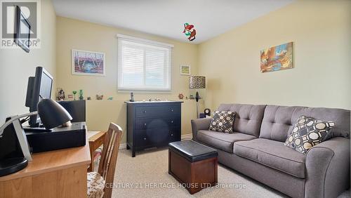 209 - 111 Grey Street, Brantford, ON - Indoor Photo Showing Living Room