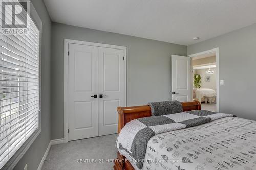 10 Fraser Drive, Stratford, ON - Indoor Photo Showing Bedroom