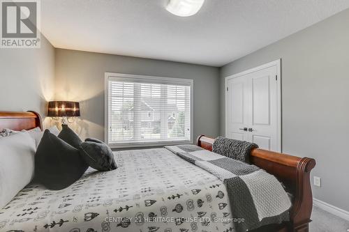 10 Fraser Drive, Stratford, ON - Indoor Photo Showing Bedroom