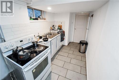 286-290 Hazel St, Sudbury, ON - Indoor Photo Showing Kitchen With Double Sink