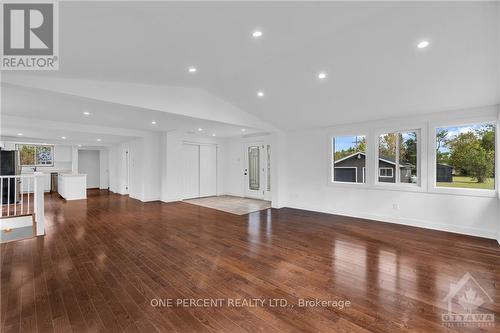 2116 County Road 2 Road, Alfred And Plantagenet, ON - Indoor Photo Showing Other Room