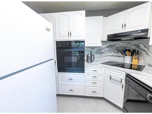 3776 Hwy 588, Thunder Bay, ON - Indoor Photo Showing Kitchen