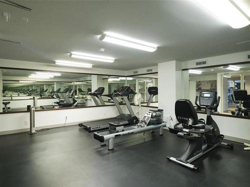 206-999 Burdett Ave, Victoria, BC - Indoor Photo Showing Gym Room