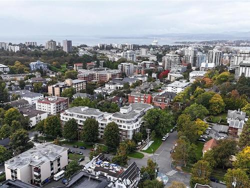 206-999 Burdett Ave, Victoria, BC - Outdoor With View