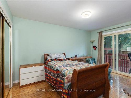 210 Weber St, Wellington North, ON - Indoor Photo Showing Bedroom