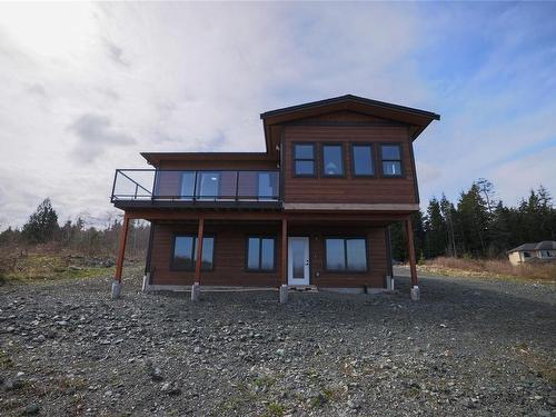 6235 Hunt St, Port Hardy, BC 