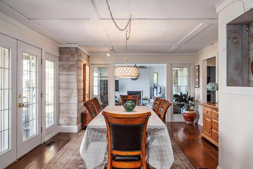 3083 Harwood Road, Lake Country, BC - Indoor Photo Showing Dining Room