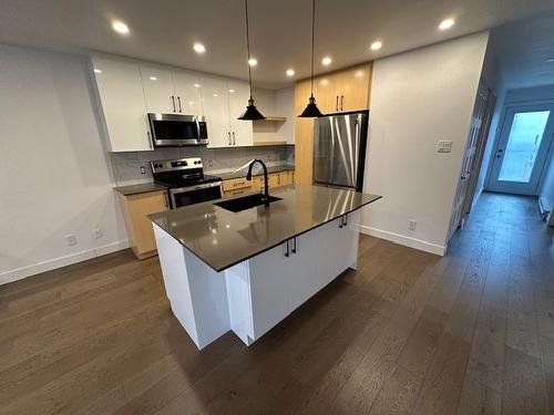 Kitchen - 7625 18E Avenue, Montréal (Villeray/Saint-Michel/Parc-Extension), QC - Indoor Photo Showing Kitchen With Upgraded Kitchen