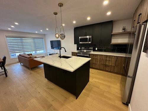 Kitchen - 7625 18E Avenue, Montréal (Villeray/Saint-Michel/Parc-Extension), QC - Indoor Photo Showing Kitchen With Upgraded Kitchen