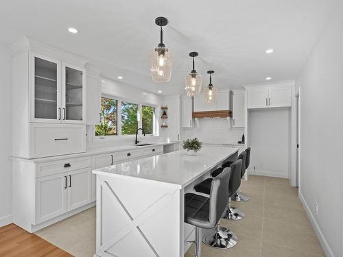 Cuisine - 2715 Rue De La Trame, Drummondville, QC - Indoor Photo Showing Kitchen With Upgraded Kitchen