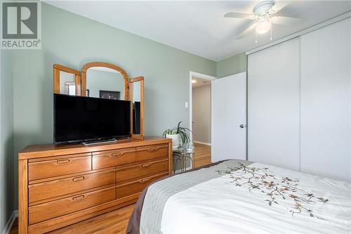 9 Monterey Drive, Ottawa, ON - Indoor Photo Showing Bedroom