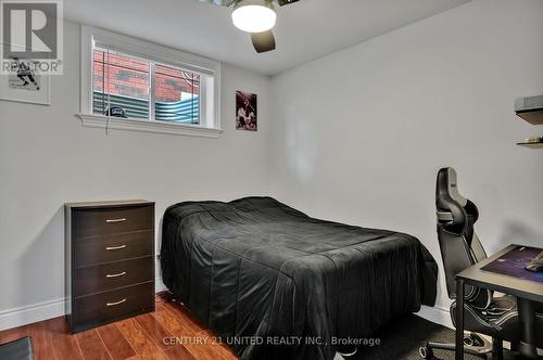 435 Raymond Street, Peterborough (Northcrest), ON - Indoor Photo Showing Bedroom