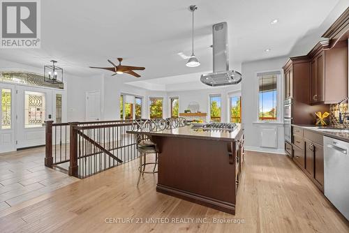 435 Raymond Street, Peterborough (Northcrest), ON - Indoor Photo Showing Kitchen With Upgraded Kitchen