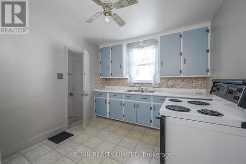 35 First Avenue, St. Thomas, ON - Indoor Photo Showing Kitchen With Double Sink