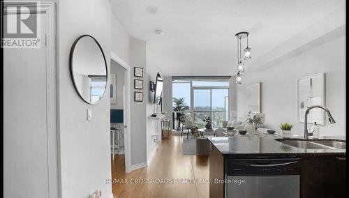 2004 - 1328 Birchmount Road, Toronto, ON - Indoor Photo Showing Kitchen With Double Sink With Upgraded Kitchen