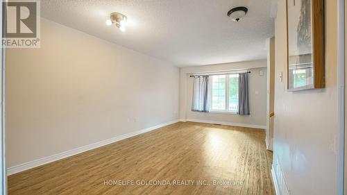 21 Bentley Crescent, Barrie, ON - Indoor Photo Showing Other Room