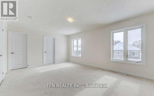 15 Simona Avenue, Wasaga Beach, ON - Indoor Photo Showing Other Room