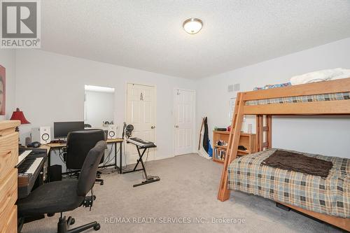 34 Casper Crescent, Brampton, ON - Indoor Photo Showing Bedroom