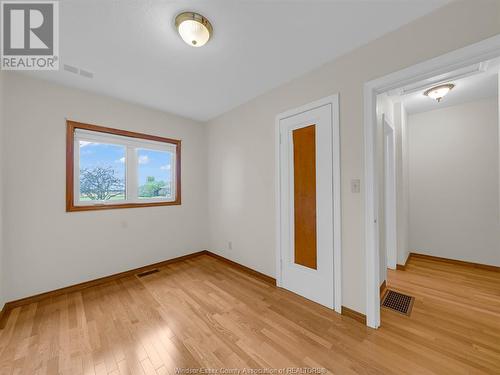 1605 Erie Road, Essex, ON - Indoor Photo Showing Other Room