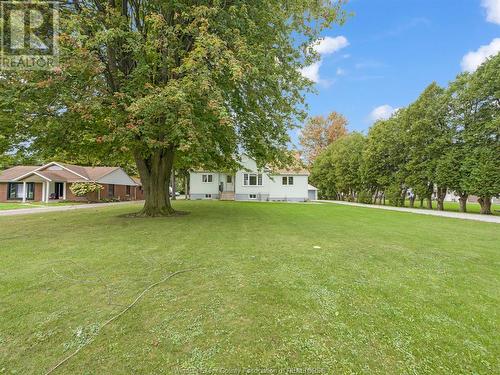 1605 Erie Road, Essex, ON - Outdoor