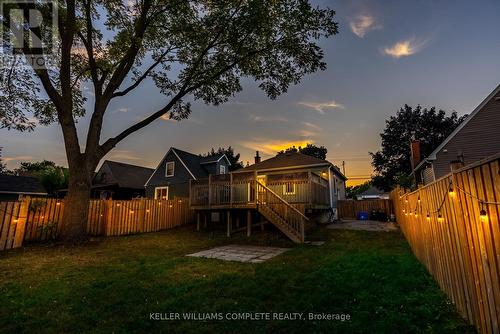 207 East 33Rd Street, Hamilton, ON - Outdoor With Deck Patio Veranda