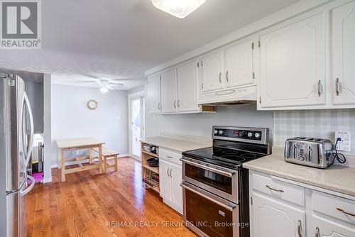 109 Biehn Drive, Kitchener, ON - Indoor Photo Showing Kitchen