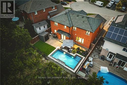 14 Dolphin Place, Hamilton, ON - Outdoor