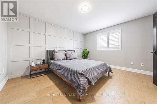 14 Dolphin Place, Hamilton, ON - Indoor Photo Showing Bedroom