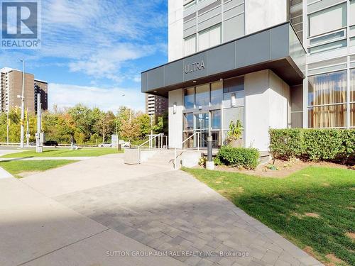 605 - 2015 Sheppard Avenue E, Toronto, ON - Outdoor