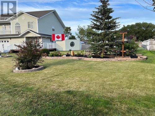 10681 Cottonwood Cresent, Dawson Creek, BC - Outdoor