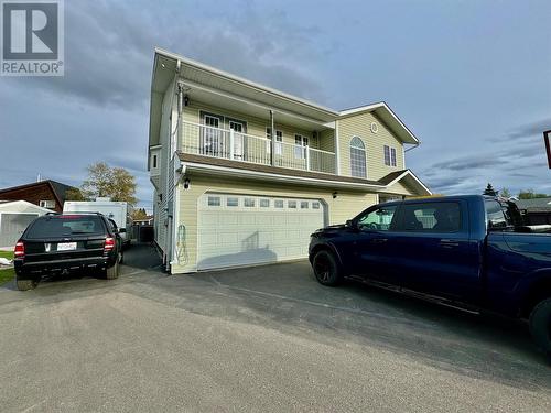 10681 Cottonwood Cresent, Dawson Creek, BC - Outdoor With Balcony