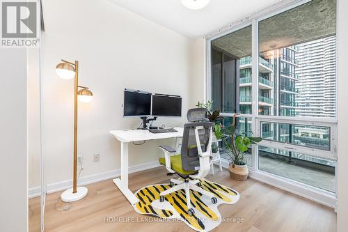 1711 - 18 Harbour Street, Toronto, ON - Indoor