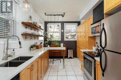 115 - 51 Halton Street, Toronto, ON - Indoor Photo Showing Kitchen With Double Sink