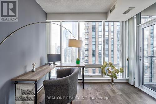 3106 - 295 Adelaide Street W, Toronto, ON - Indoor