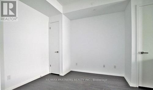 1704 - 197 Yonge Street, Toronto, ON - Indoor Photo Showing Other Room