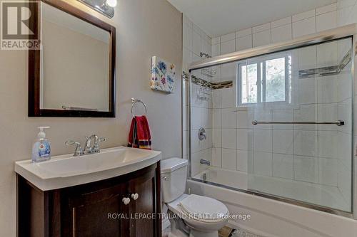 Upper - 265 Edinburgh Street, London, ON - Indoor Photo Showing Bathroom