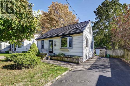 1865 Dumont Street, London, ON - Outdoor