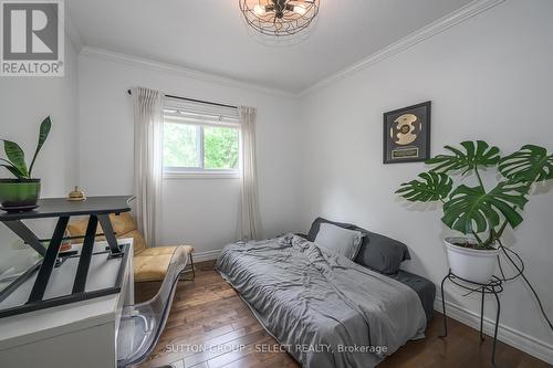 943 Colborne Street, London, ON - Indoor Photo Showing Bedroom