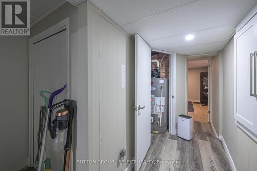 943 Colborne Street, London, ON - Indoor Photo Showing Laundry Room