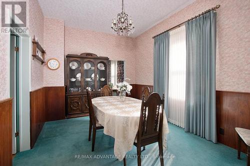 1059 Talbot Street, London, ON - Indoor Photo Showing Dining Room