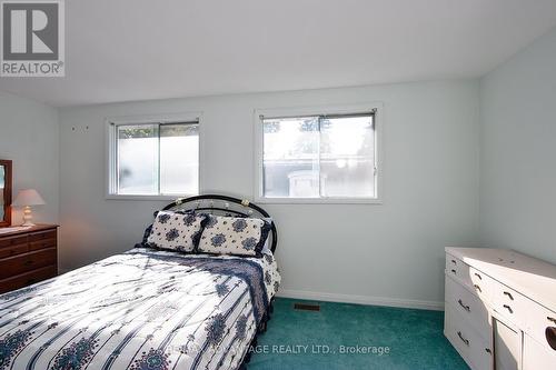 1059 Talbot Street, London, ON - Indoor Photo Showing Bedroom