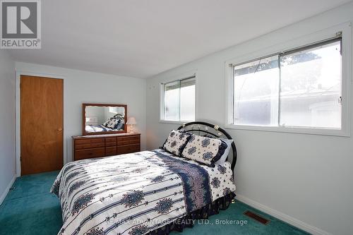 1059 Talbot Street, London, ON - Indoor Photo Showing Bedroom