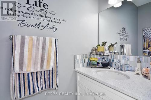 464 Jessica Way Road, London, ON - Indoor Photo Showing Bathroom