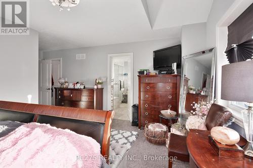 464 Jessica Way Road, London, ON - Indoor Photo Showing Bedroom