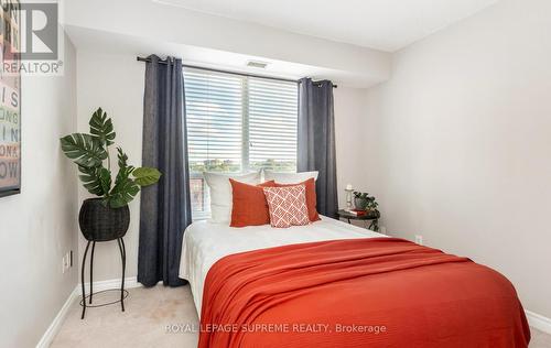 603 - 2088 Lawrence Avenue W, Toronto, ON - Indoor Photo Showing Bedroom