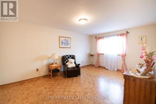 646 Bookham Crescent, Mississauga, ON - Indoor Photo Showing Other Room