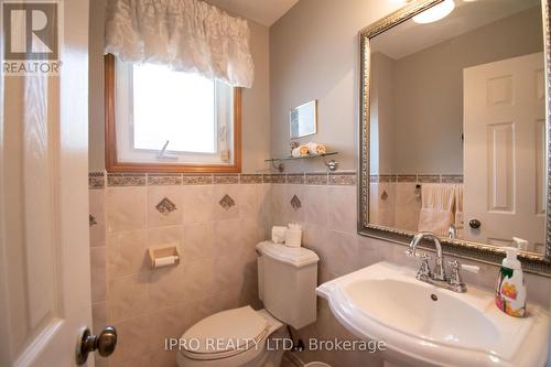 646 Bookham Crescent, Mississauga, ON - Indoor Photo Showing Bathroom